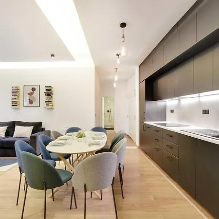 Spacious - 2b-10p - Ac - Marais شقة باريس